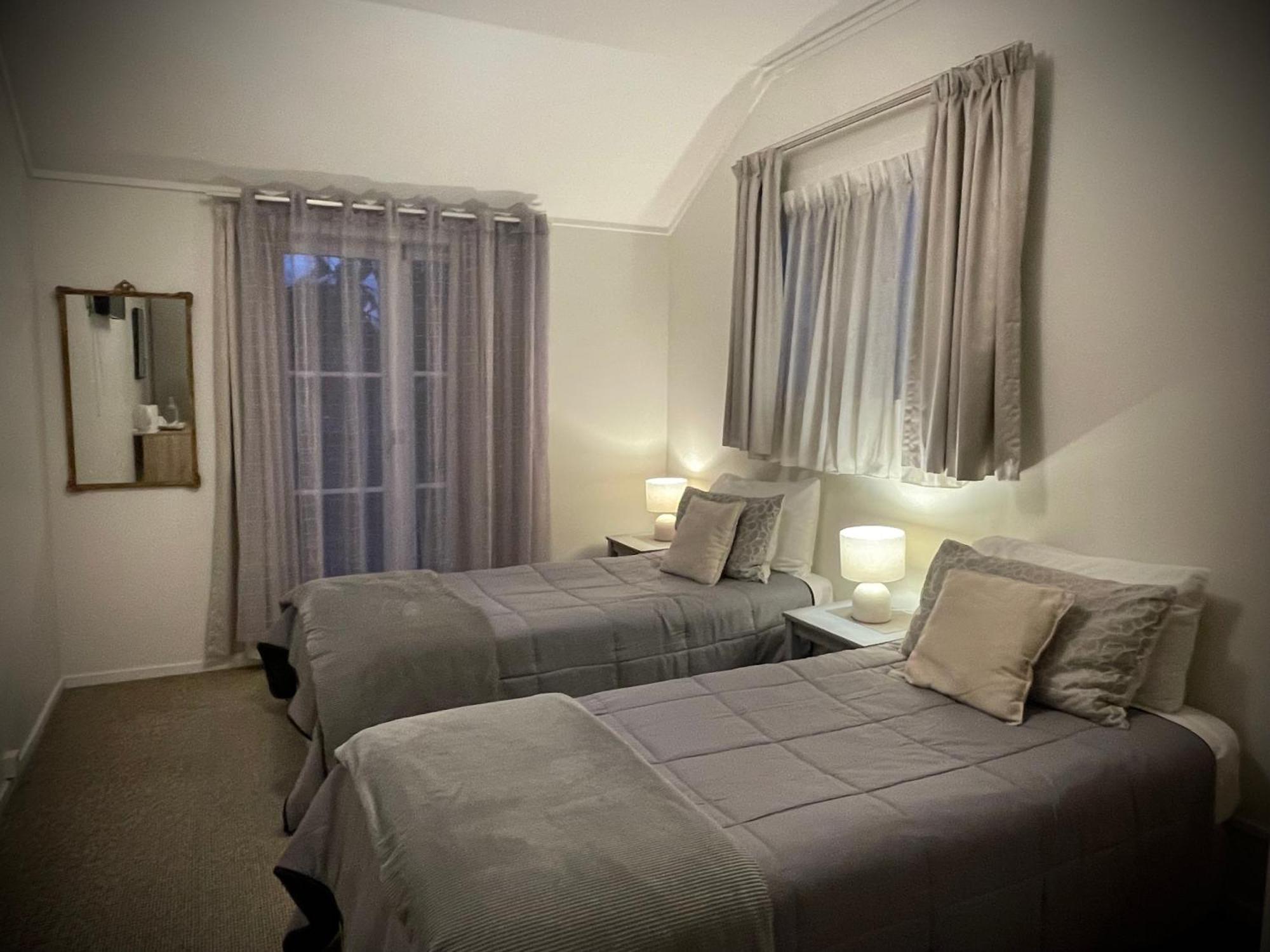 Bavaria Boutique Hotel Auckland Bagian luar foto